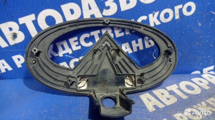 Эмблема Infiniti Fx37 кроссовер 2011