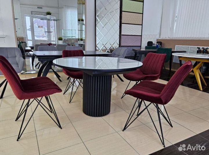 Стол повашимразмерам SVR-15677