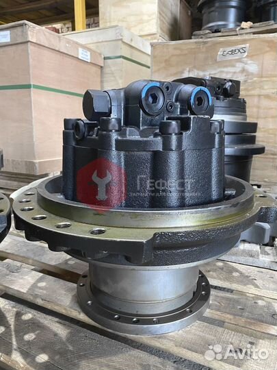 Мотор хода Hitachi ZX280LC-5G 9213431