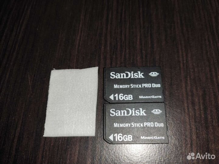 Флешка от Sony PSP 16 гб