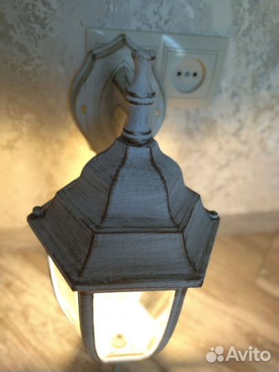 Светильник уличный настенный