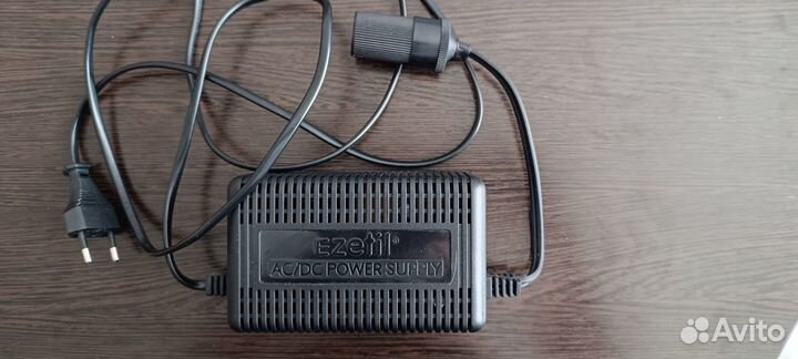 Сетевой адаптер Ezetil 220-240V/12V-AC/DC