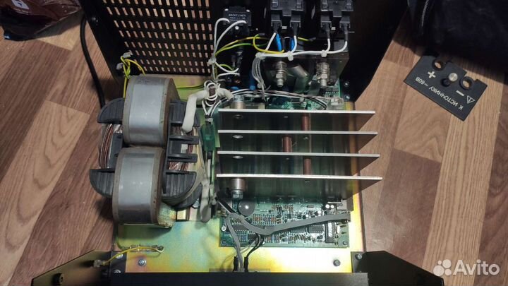 Источник бесперебойного питания инвертор 60-220