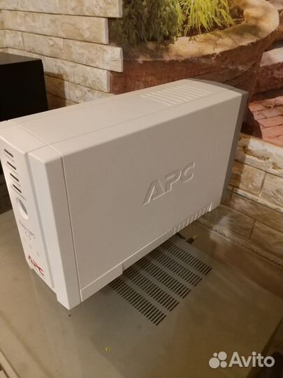 Ибп APS Back-UPS 500