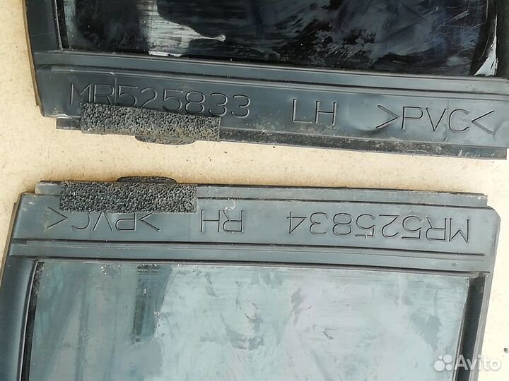 Стекло форточка двери Mitsubishi Lancer 1.3 мт 200