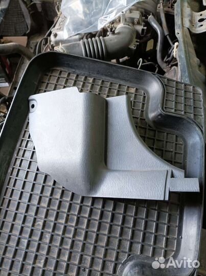 Мазда 323 BJ пластик салона