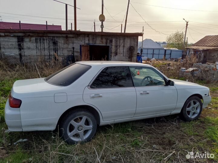 Nissan Laurel 2.5 AT, 1997, 300 000 км