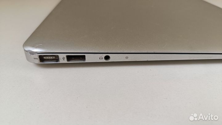 Macbook air 13 2011 i7 / 4GB / 512 SSD