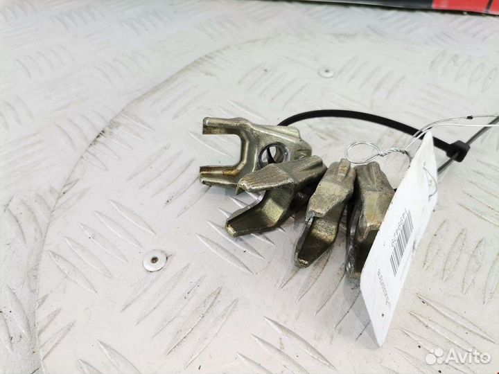 Крепление форсунки Renault Espace 4 рест. 2010