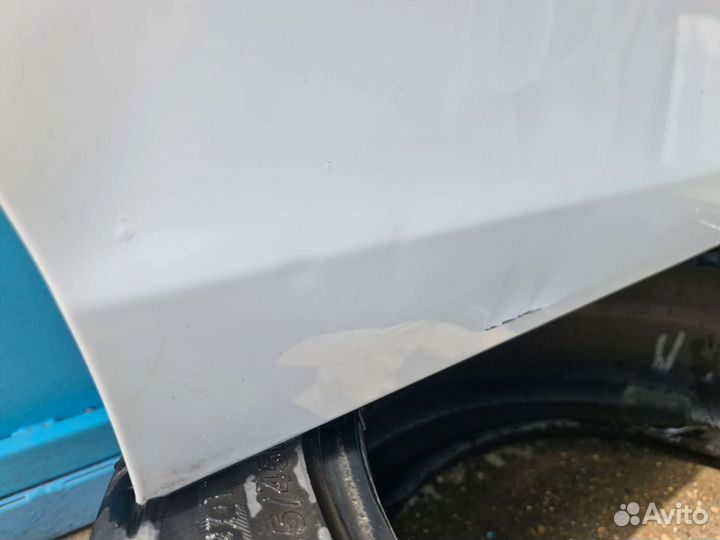 Дверь задняя правая Mercedes W204 дефект