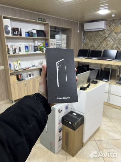 Samsung Galaxy S25 Ultra, 12/256 ГБ