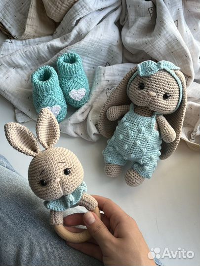 Вязаный зайчик ручной работы, вязаные игрушки