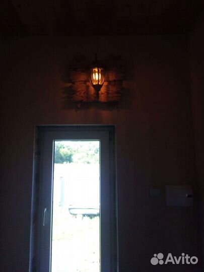 Настенный светильник бра