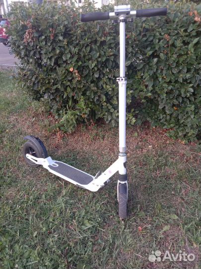 Самокат на надувных колесах