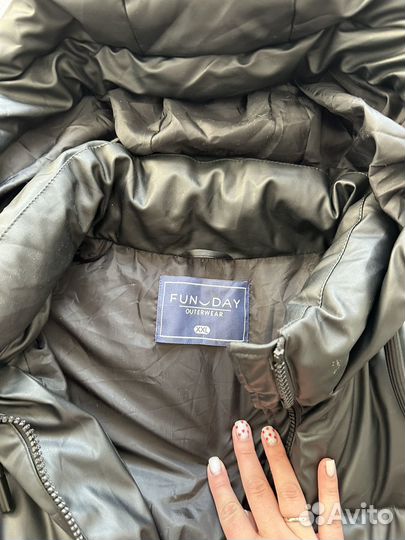 Пуховик зимний женский