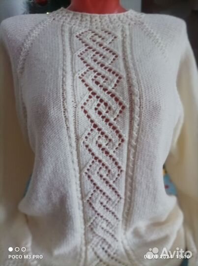Продам свитер женский