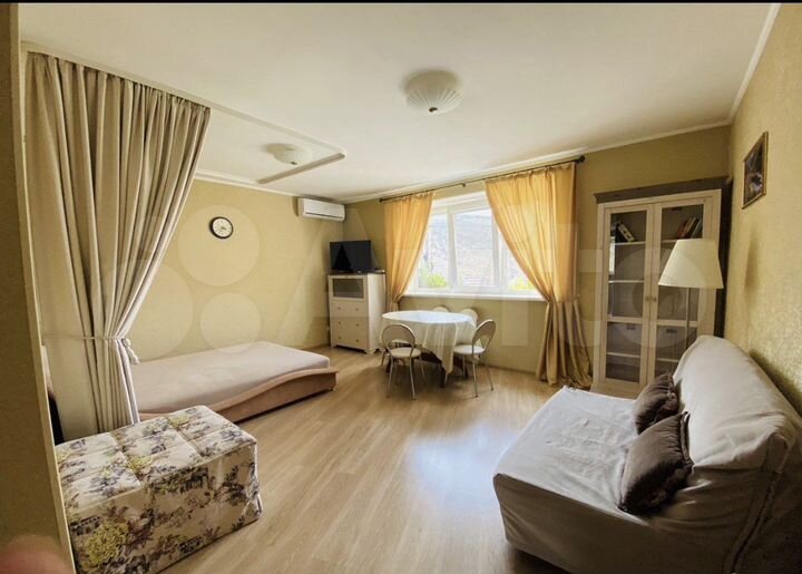 Дом 40 м² на участке 1 сот.