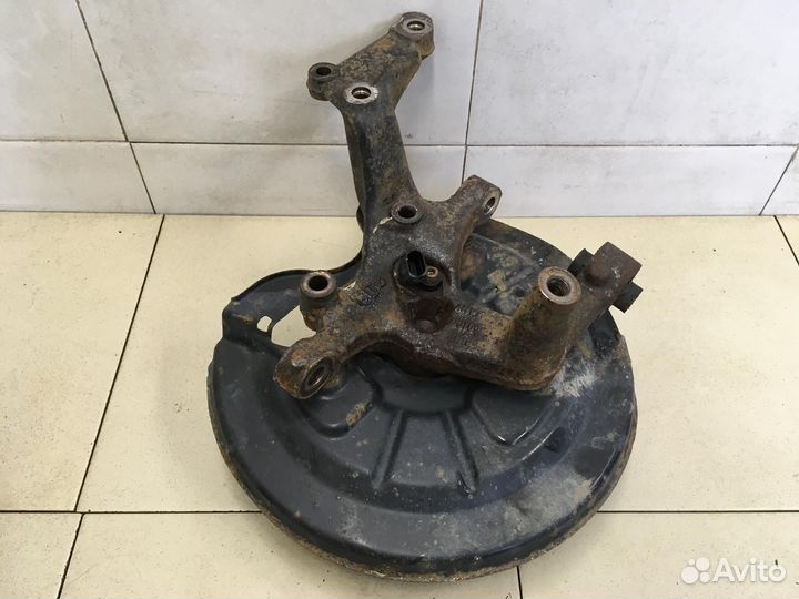 Кулак поворотный задний левый Octavia (A5 1Z) 2004