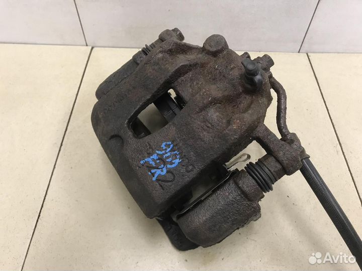 Суппорт передний левый Solaris 2010-2017