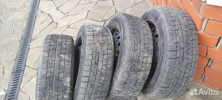 Yokohama Ice Guard Studless IG50 205/60 R16