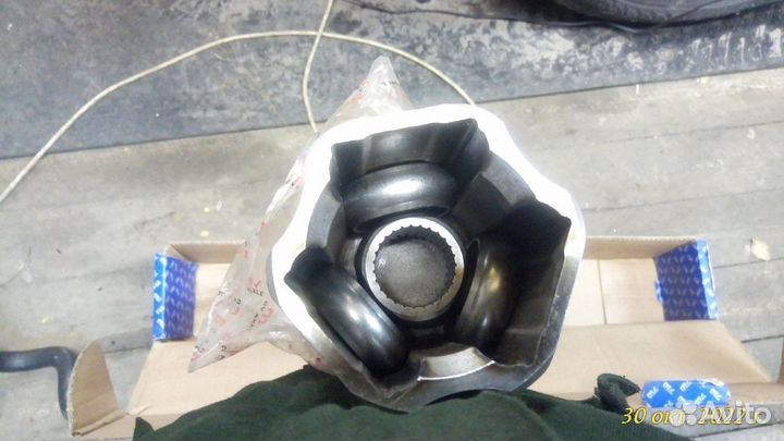 Привод правый Volvo XC70