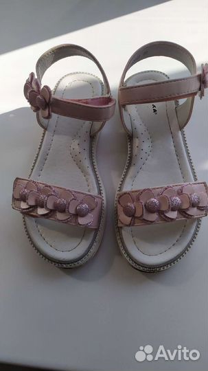 Сандалии для девочки