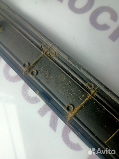 Накладка на порог передняя левая Toyota corolla 15