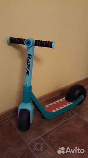 Детский 2-хколесный самокат Razor Wild One