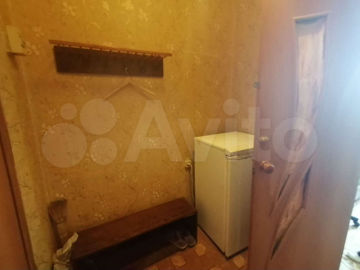 Комната 13 м² в 3-к., 2/4 эт.