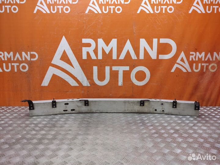 Усилитель бампера передний Toyota Land Cruiser 200