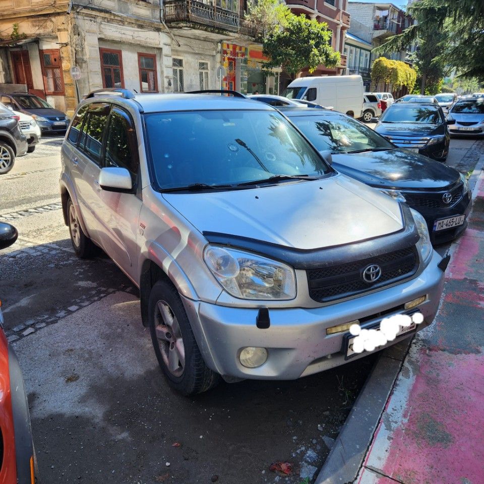 Toyota RAV4: фото владельца