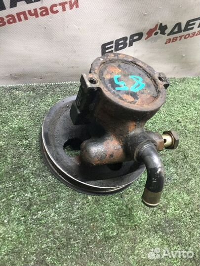 Насос гидроусилителя руля Mitsubishi Carisma