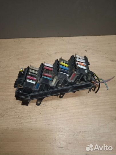 Блок предохранителей mercedes w124 мерседес 124