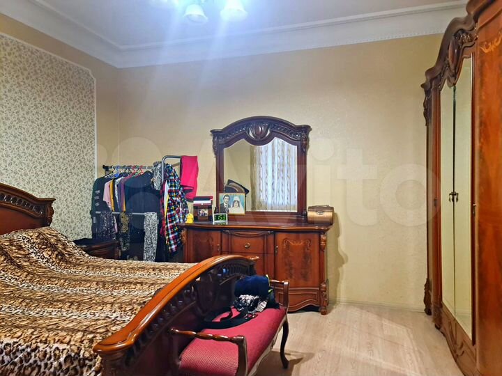 Дом 406 м² на участке 6 сот.