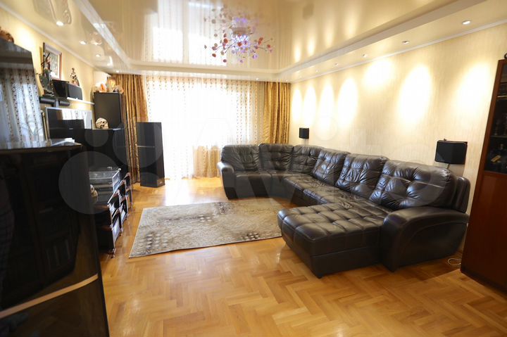 3-к. квартира, 108 м², 12/14 эт.