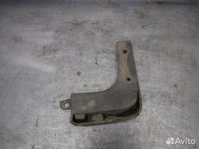 Брызговик передний левый Hyundai Solaris G4FC 2015