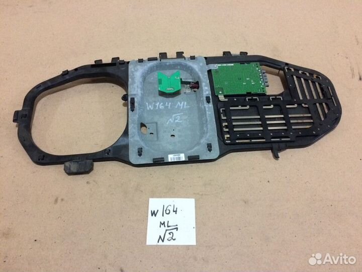 Антенна Mercedes ML w164