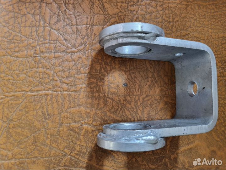 Кронштейн кабины маз-5440