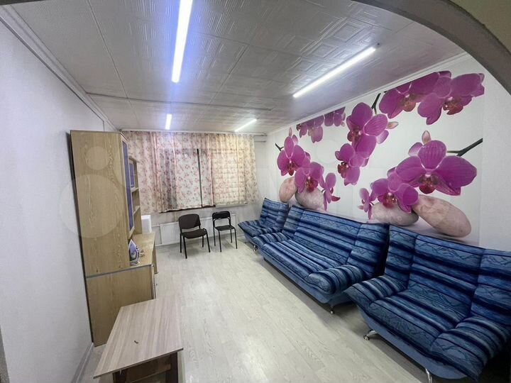 2-к. квартира, 52 м², 2/3 эт.