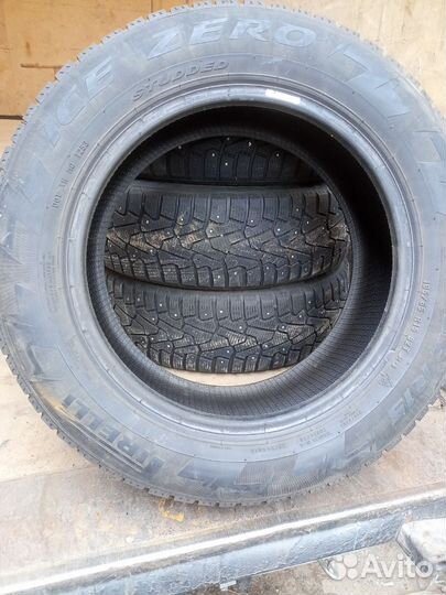 Pirelli Ice Zero 6.5/7 R15