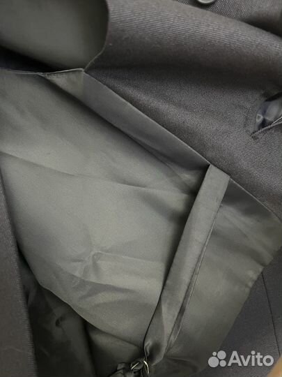 Пиджак и жилет на мальчика новые