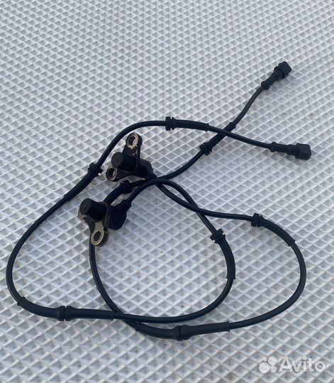 Датчик абс задний mitsubishi carisma