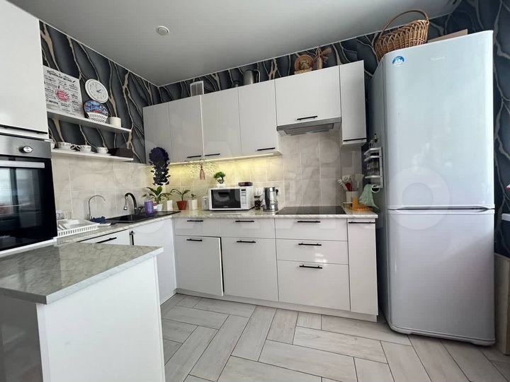 2-к. квартира, 58,2 м², 4/10 эт.