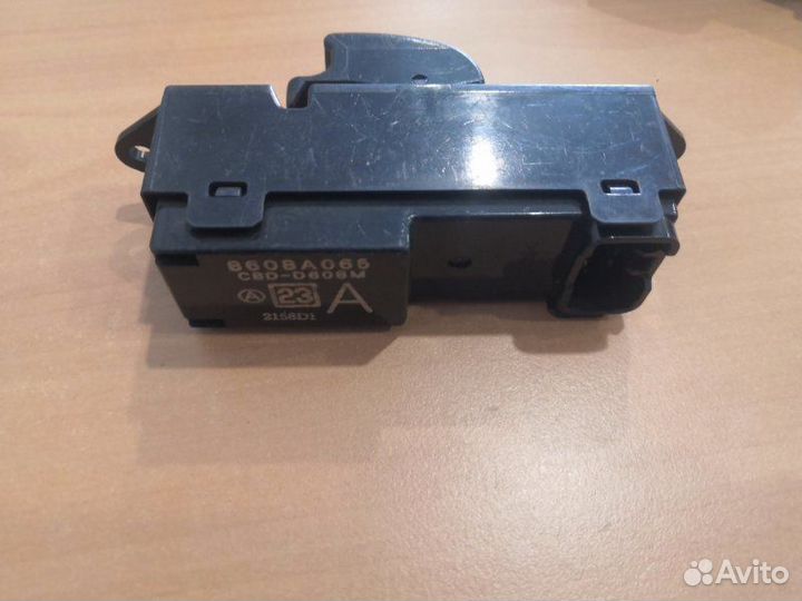 Кнопка стеклоподъемника Mitsubishi Lancer 10 1.8