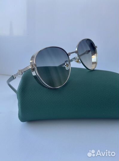 Трендовые женские солнцезащитные очки