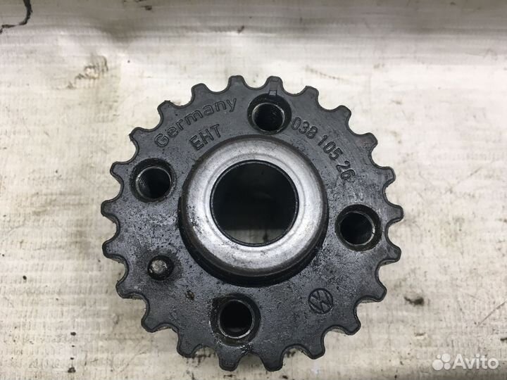 Шестерня коленвала Volkswagen Caddy 1,9TDi