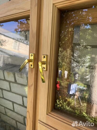 Окно деревянное двухстворчатое