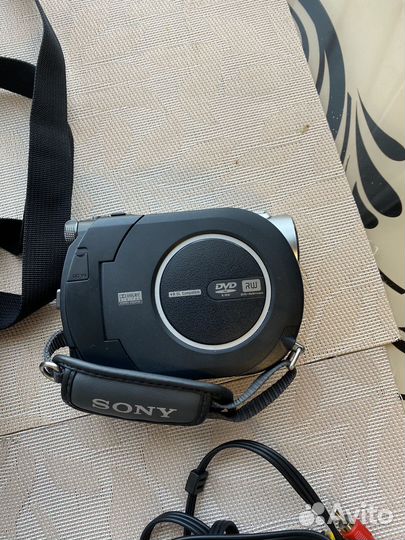 Видеокамера sony handycam