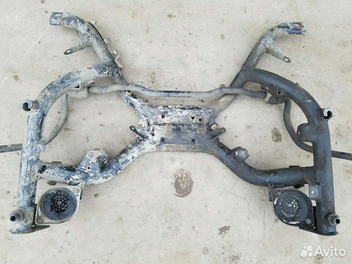 Передний подрамник бмв e38 е38