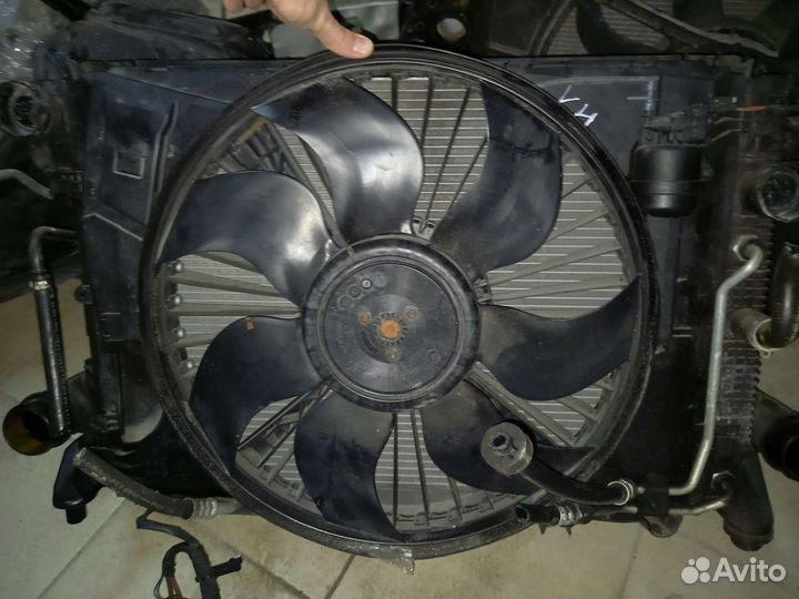 Mercedes E-Class W212 кассета радиатора